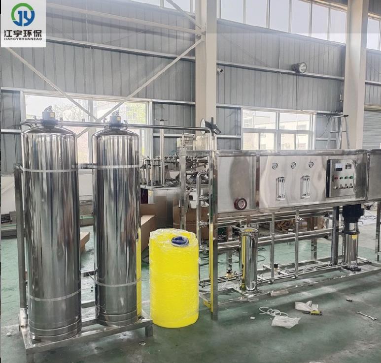 周口2噸全不銹鋼純凈水設(shè)備