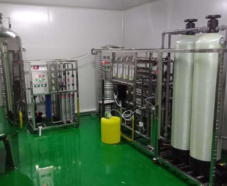 焦作衛材工廠使用純凈水設備。（純凈水設備，超純水設備）